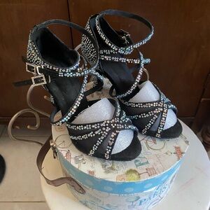 Gorgeous Black Rhinestone Women's Heels